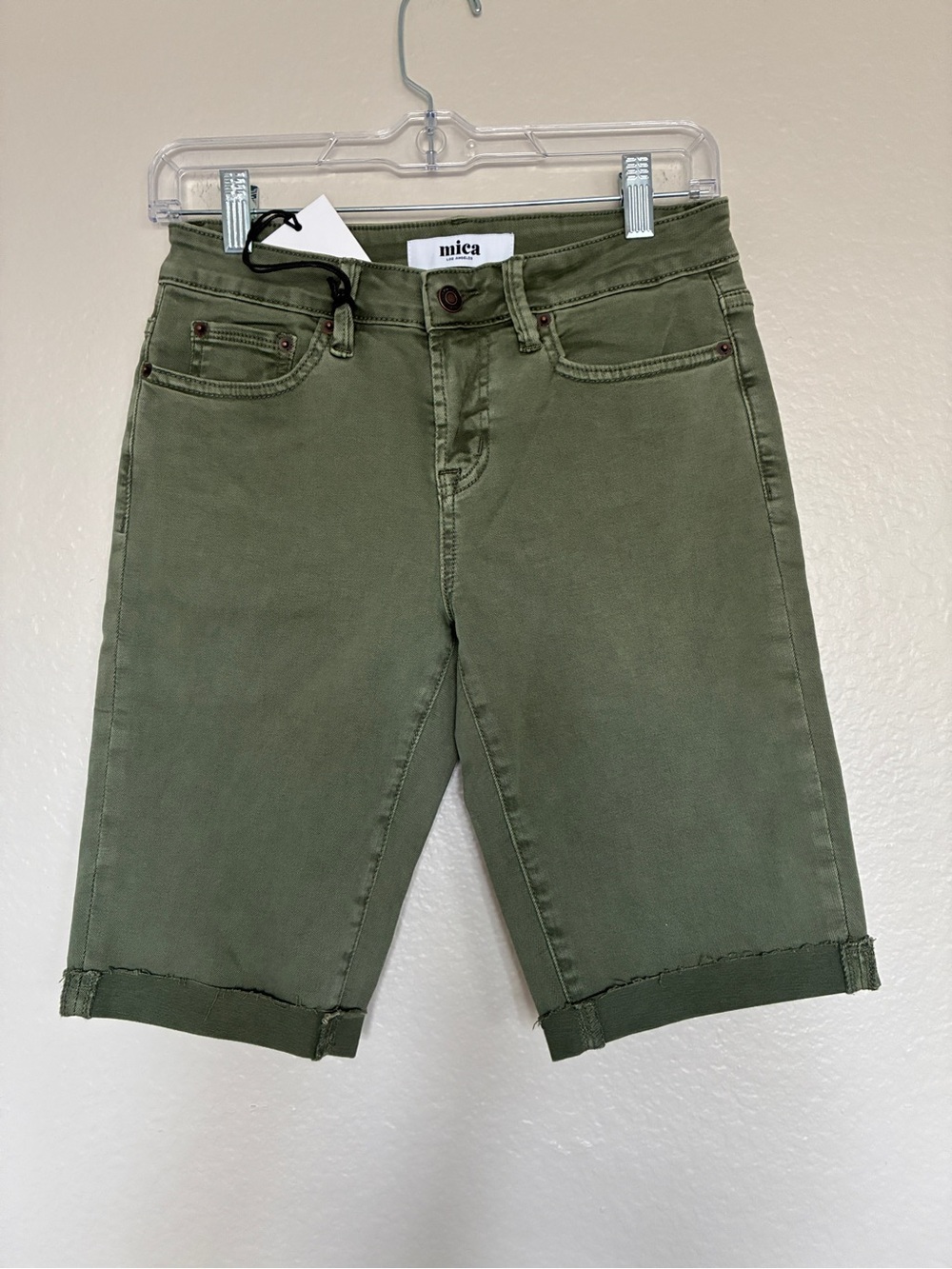 NWT Mica Denim Los Angeles Olive Green Cuffed Bermuda Shorts Size 26 Casual Y2K